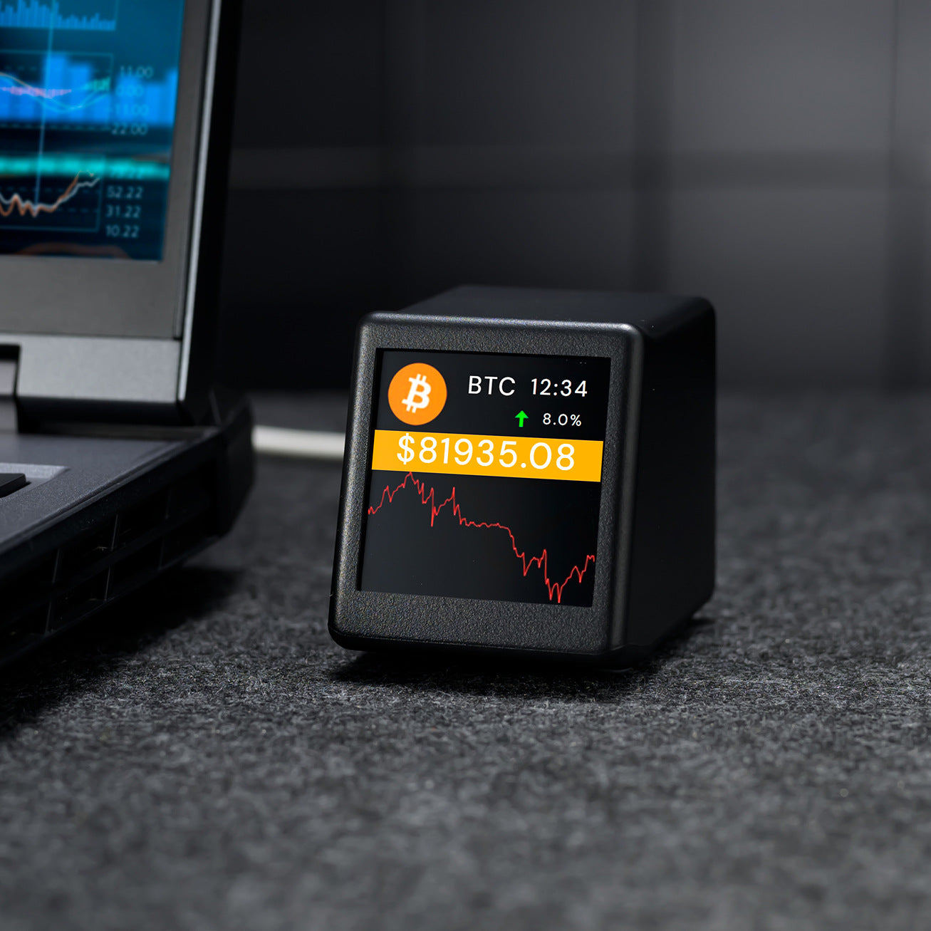 Crypto Cube Display - WiFi Real-Time Cryptocurrency Ticker & Weather Clock